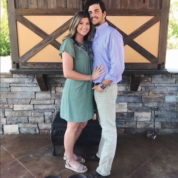 Meet your Posher, Sara - Picture 2 of 3